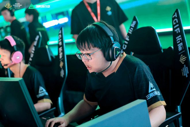 明日之星冠 明日之星冠