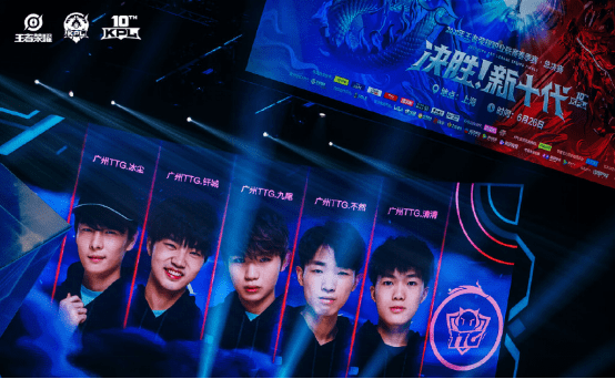 的防守失误 的防守失误