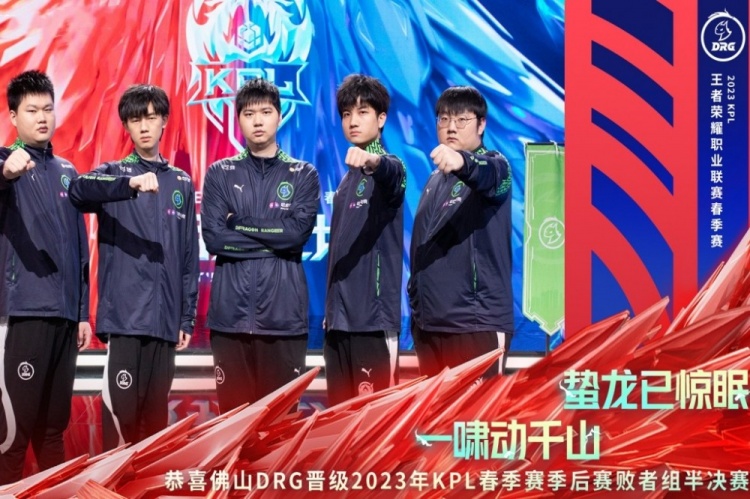 发生数千次地震！大批游客撤离希腊圣托里尼岛.